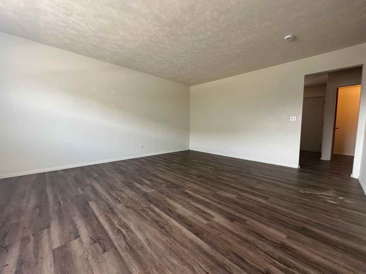 101 E. Lincoln - Photo 2 of 14