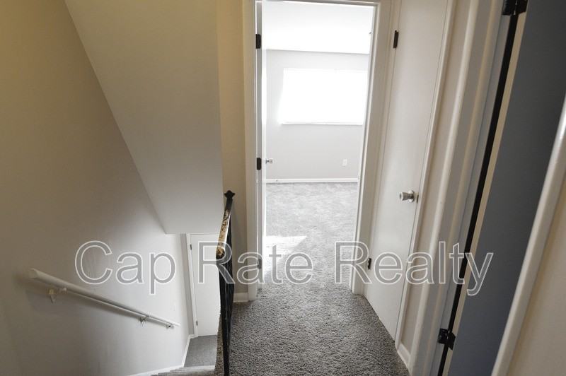 397 Barnett Rd - Photo 6 of 10