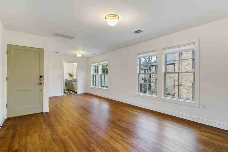 1508 Woodlawn Blvd - Photo 5 of 23
