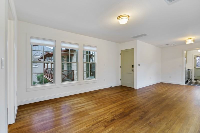 1508 Woodlawn Blvd - Photo 6 of 23