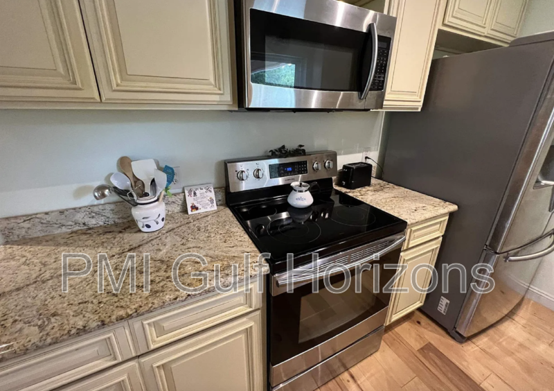 4827 Birchwood Pl - Photo 7 of 14
