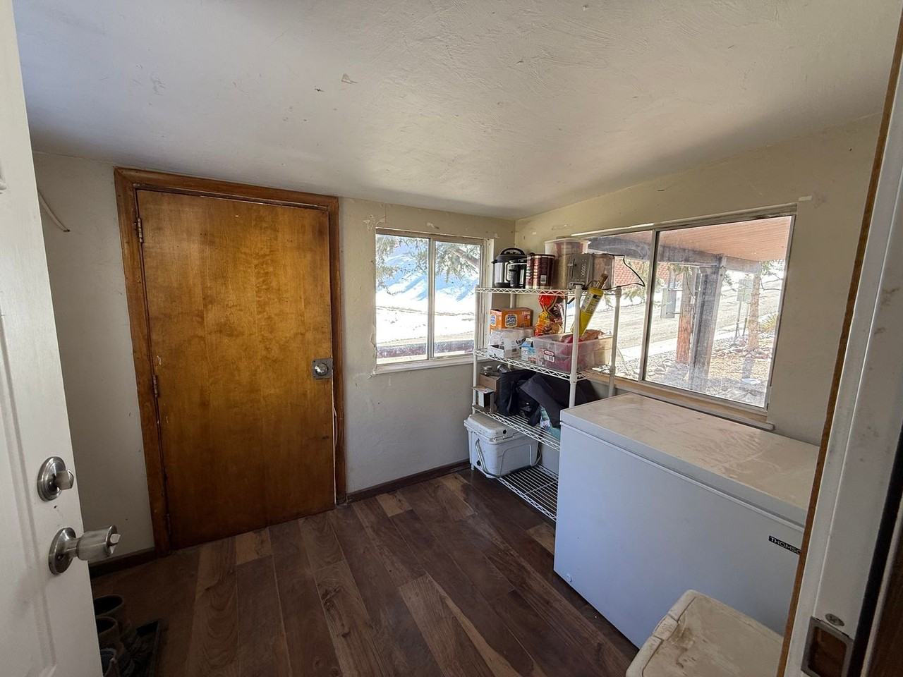 809 Newark St - Photo 5 of 36