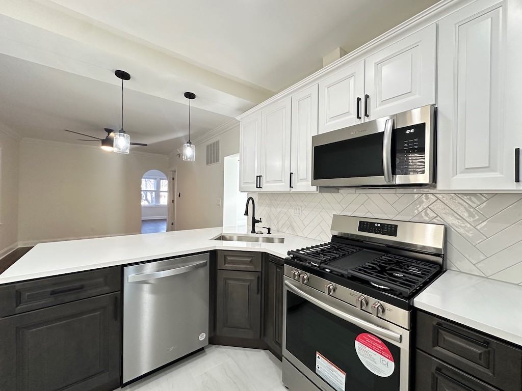 3045 W Addison St #1 - Photo 5 of 21