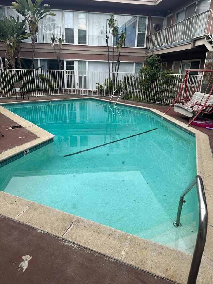 t7819 - Photo 5 of 18