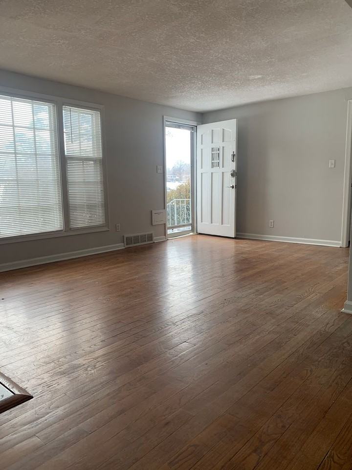4012 W 75th St - Photo 3 of 32
