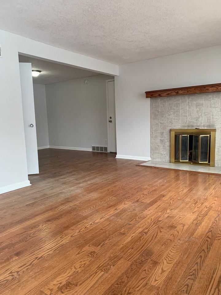 4012 W 75th St - Photo 5 of 32