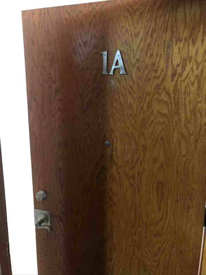 4938 N Leonard Dr - Photo 2 of 11