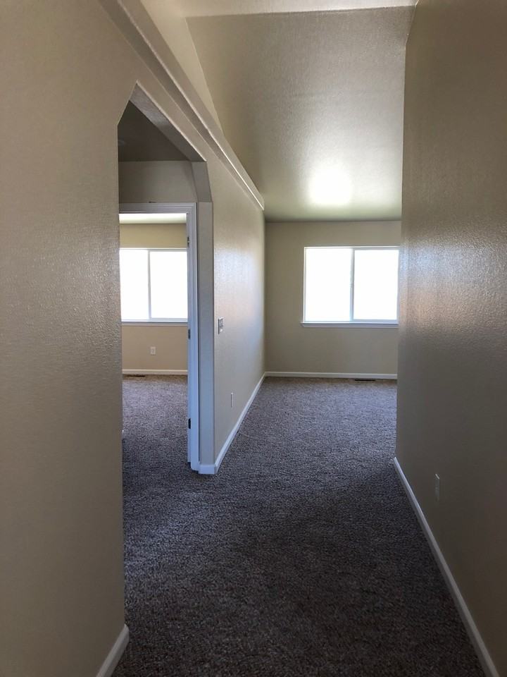 4569 Spaight Way - Photo 3 of 16