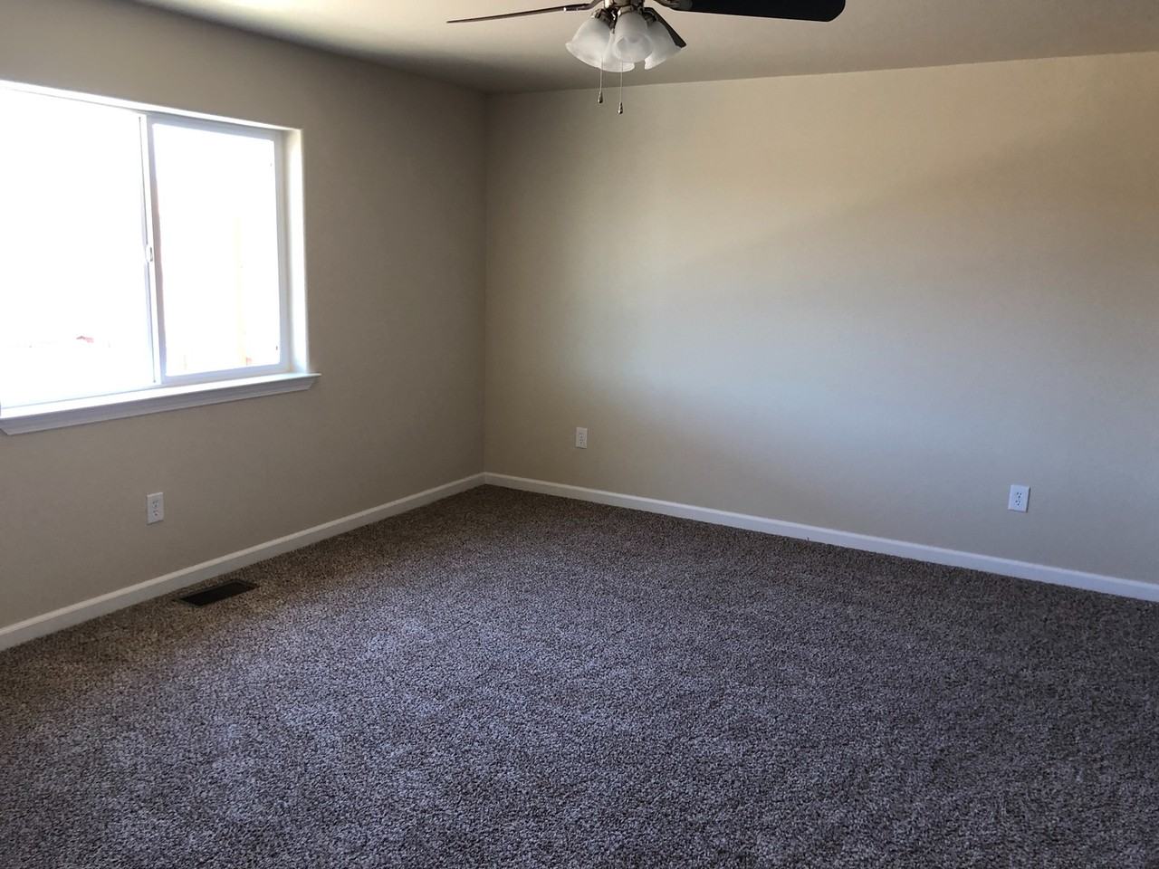4569 Spaight Way - Photo 7 of 16