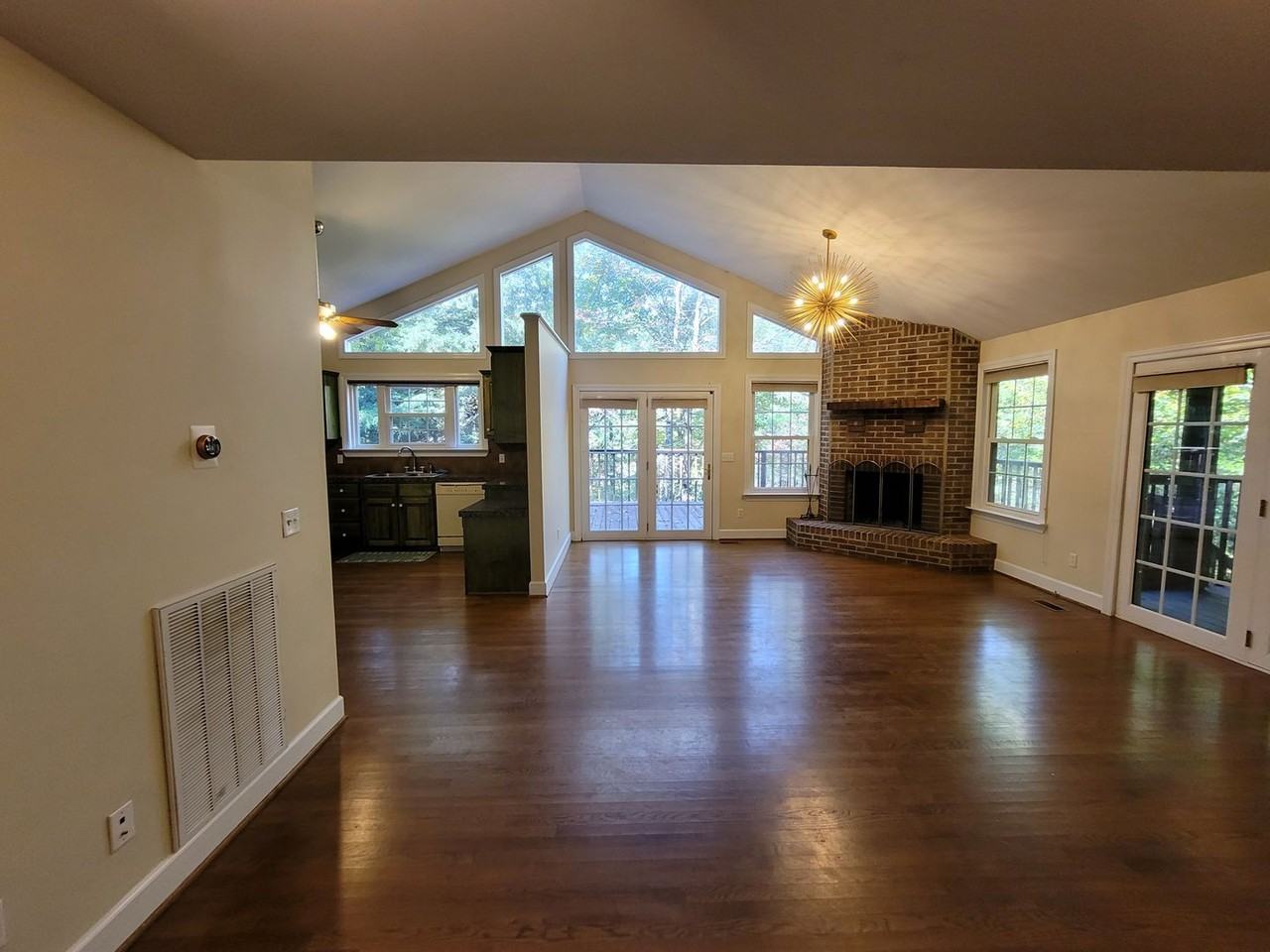 235 Scenic Dr - Photo 2 of 20