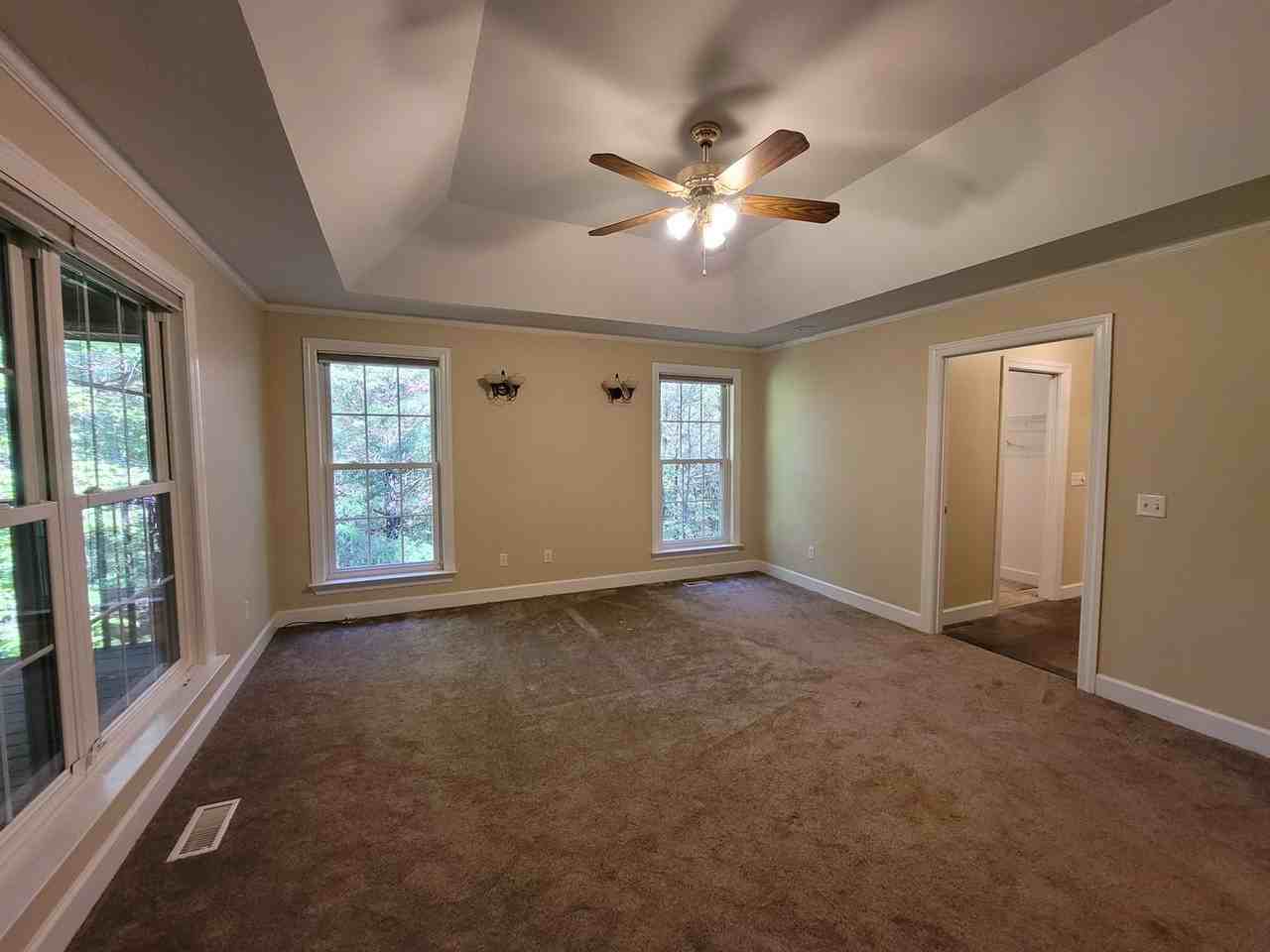 235 Scenic Dr - Photo 6 of 21