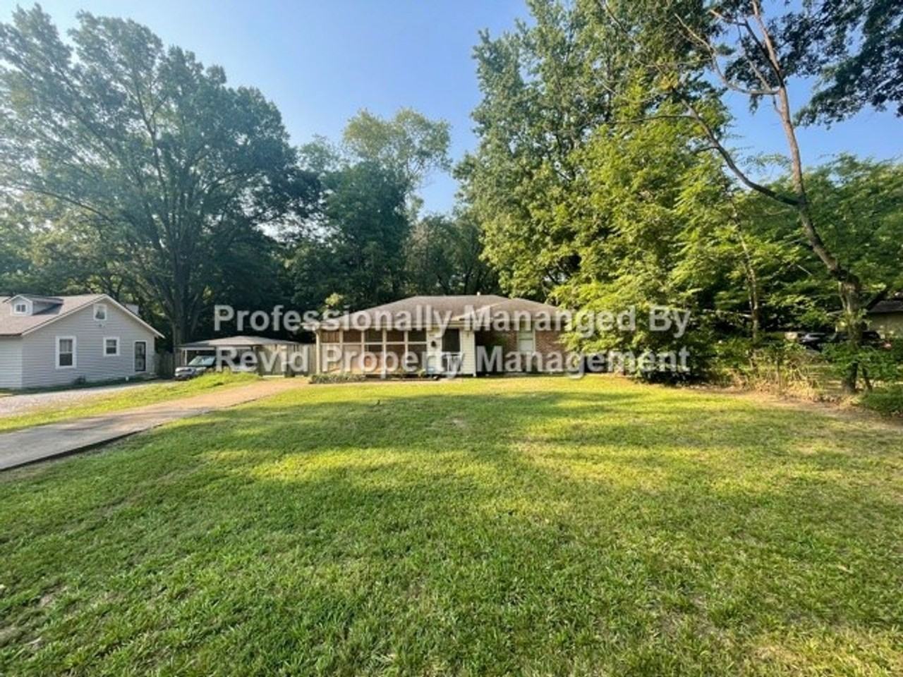 3541 Stuart Rd - Photo 2 of 28