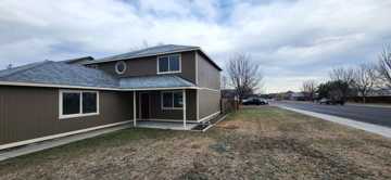 featured image of 3115 Sw Metolius Ave