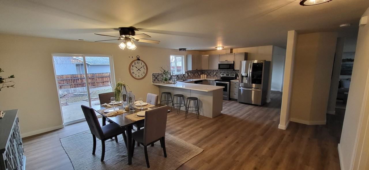 3115 Sw Metolius Ave - Photo 3 of 28