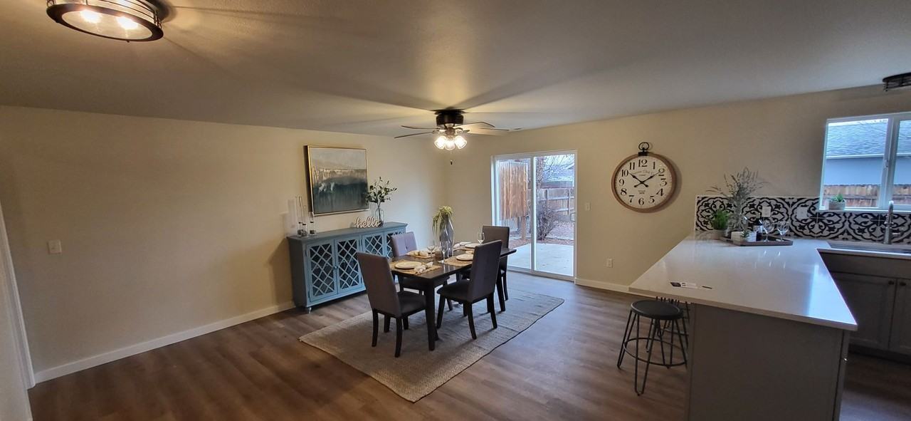 3115 Sw Metolius Ave - Photo 4 of 28