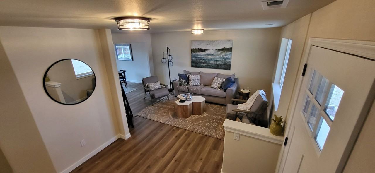 3115 Sw Metolius Ave - Photo 7 of 28