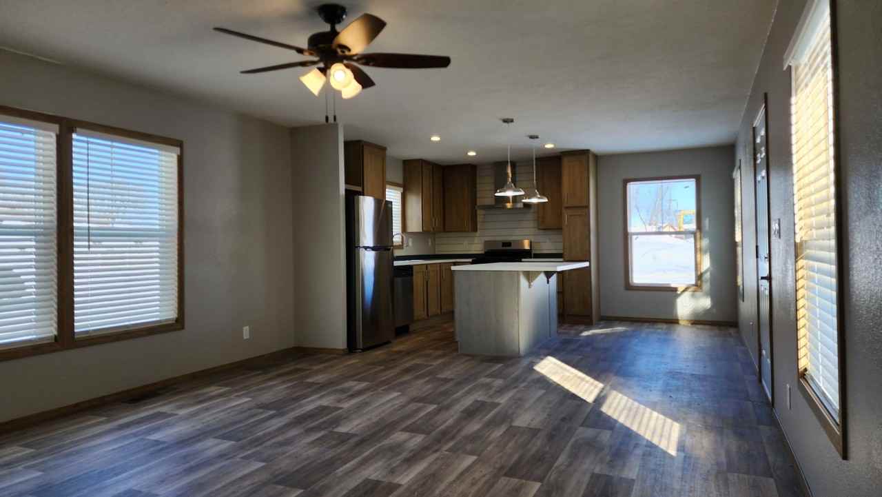 13 Andreasen Dr - Photo 3 of 21