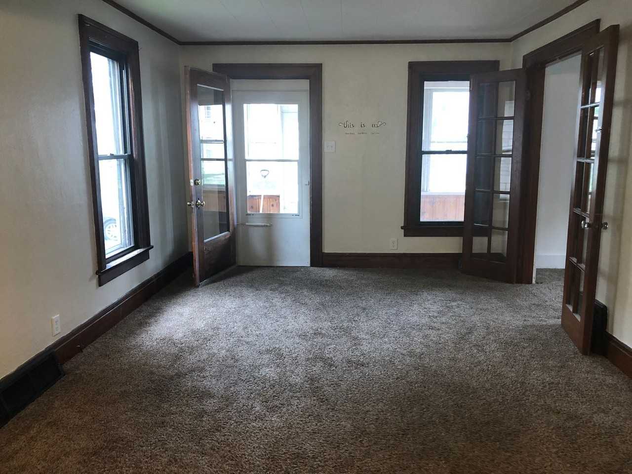 1325 W 14th St - Photo 4 of 25