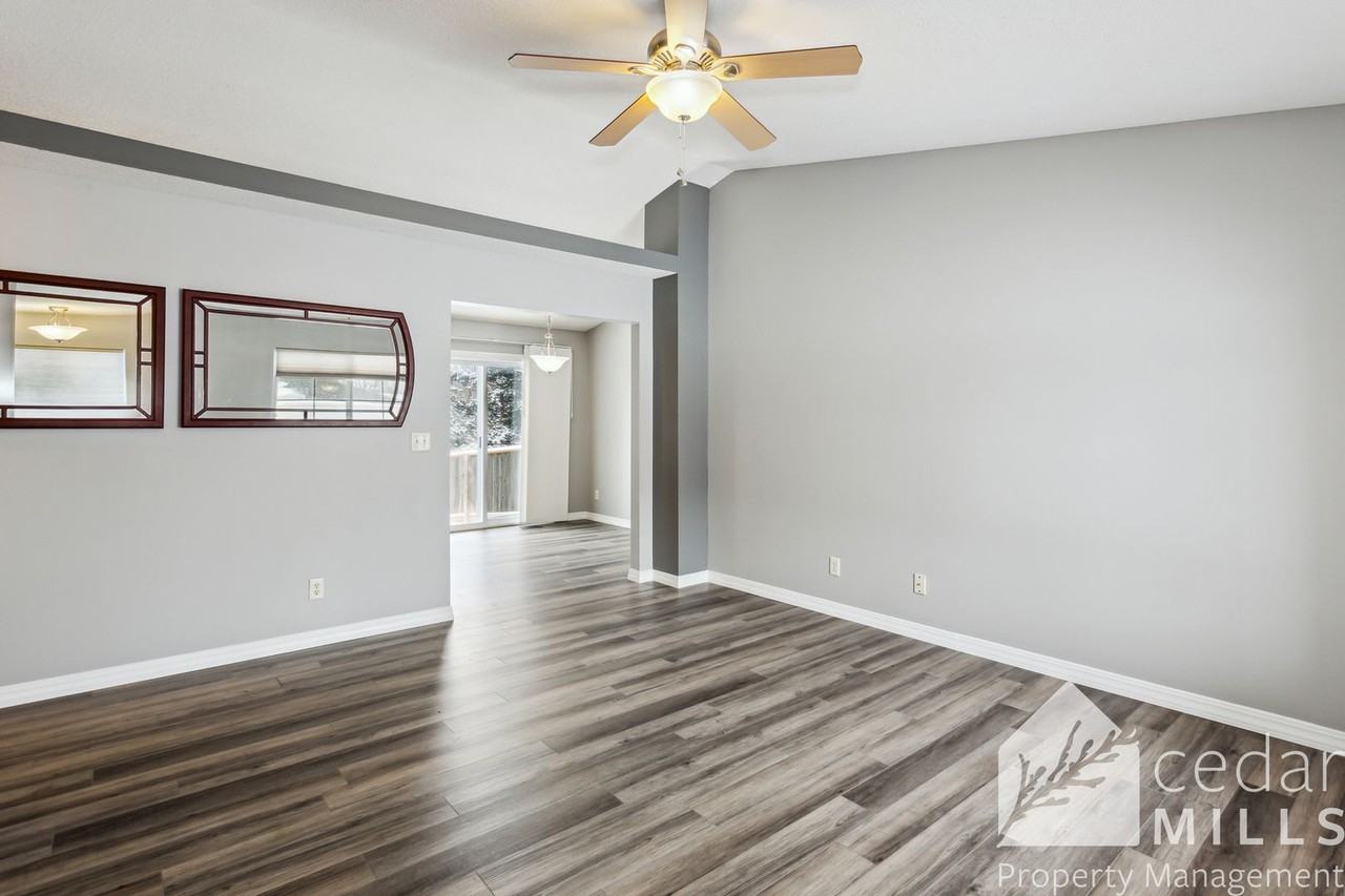 1602 N Woodchuck St - Photo 2 of 15