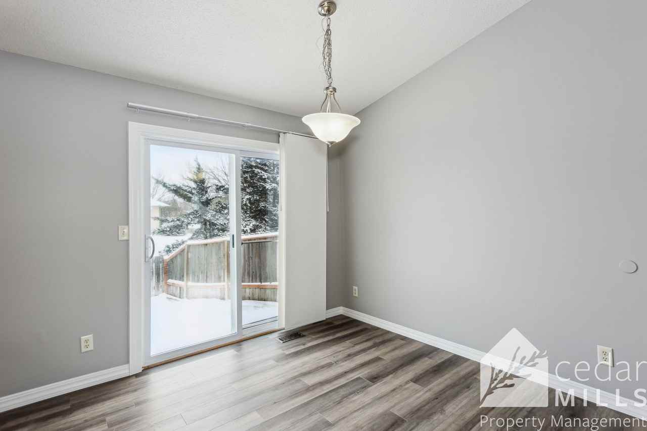 1602 N Woodchuck St - Photo 3 of 15