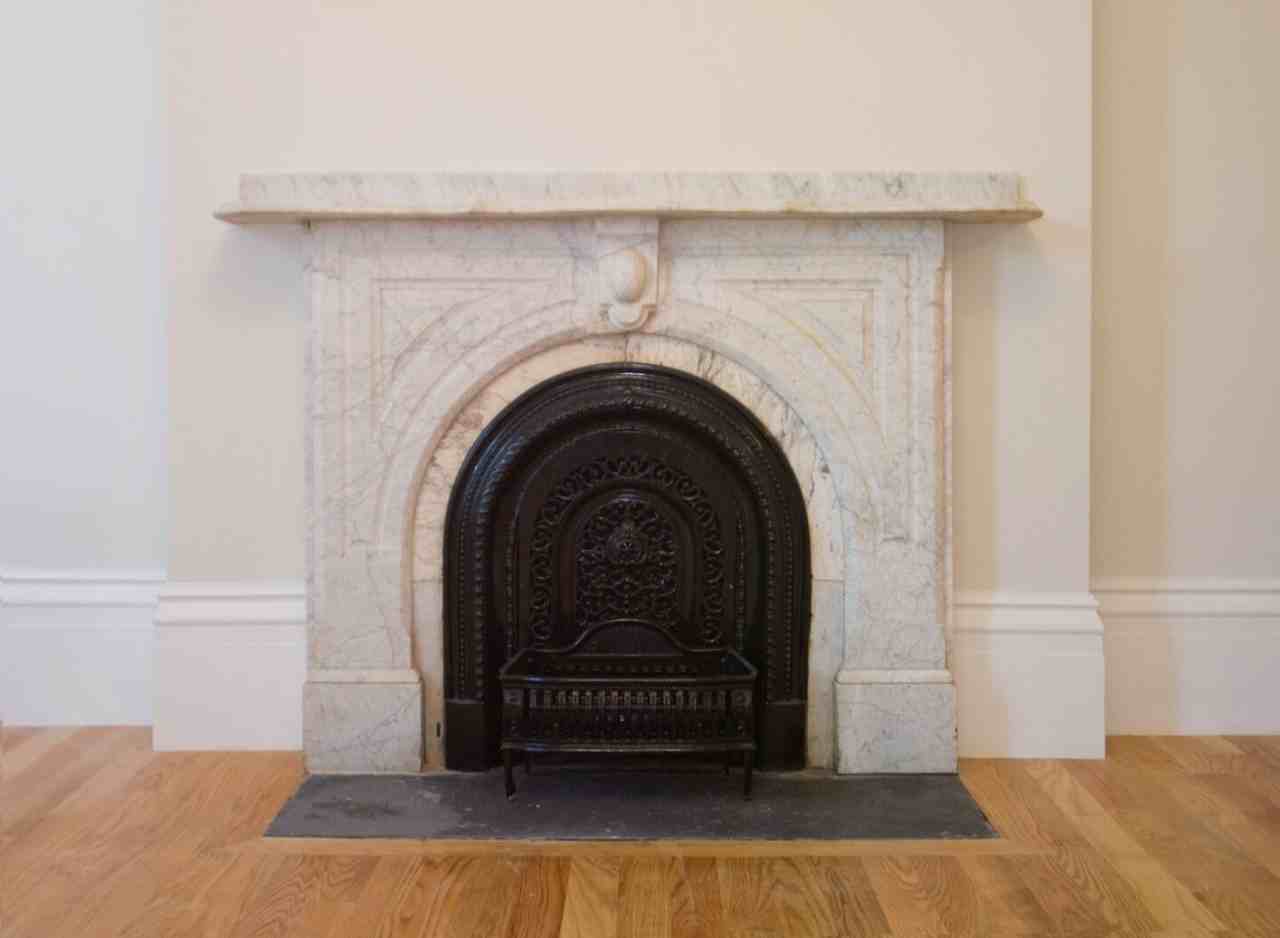 654 Massachusetts Ave - Photo 4 of 12