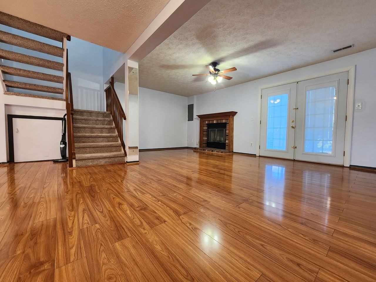 1300 Vanasse Ct - Photo 4 of 14