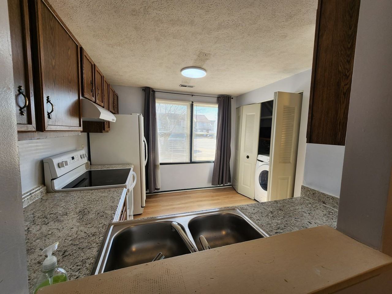 1300 Vanasse Ct - Photo 6 of 14