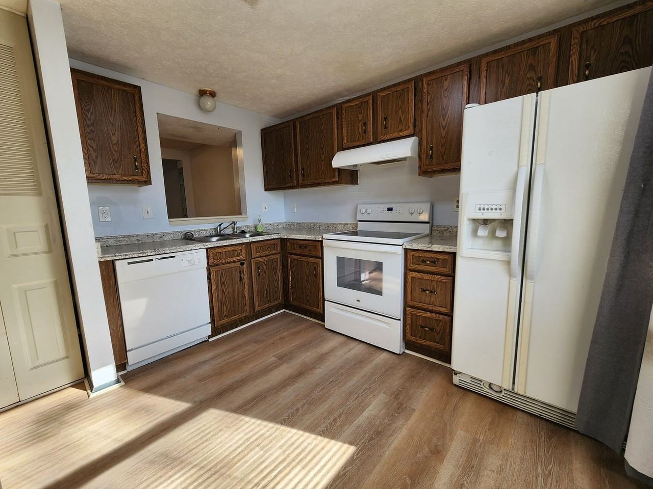 1300 Vanasse Ct - Photo 7 of 14
