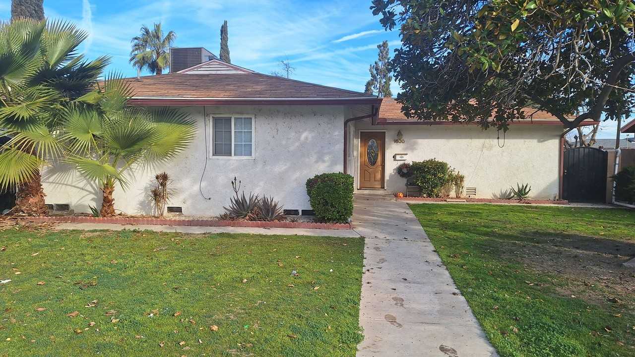 1600 Planz Rd - Photo 2 of 5