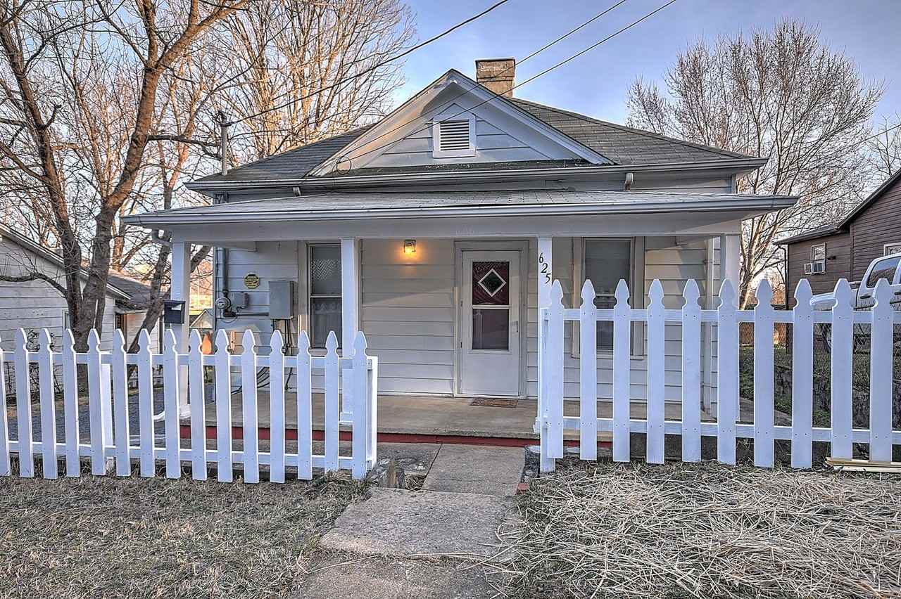 625 E Pine St - Photo 2 of 35