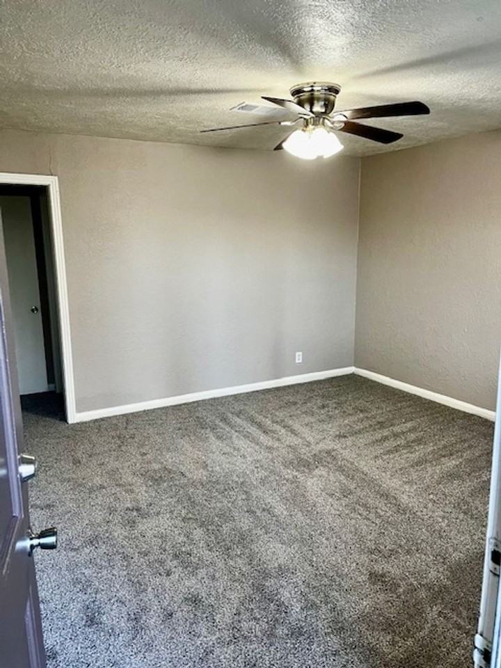 416 3rd St - Photo 3 of 13