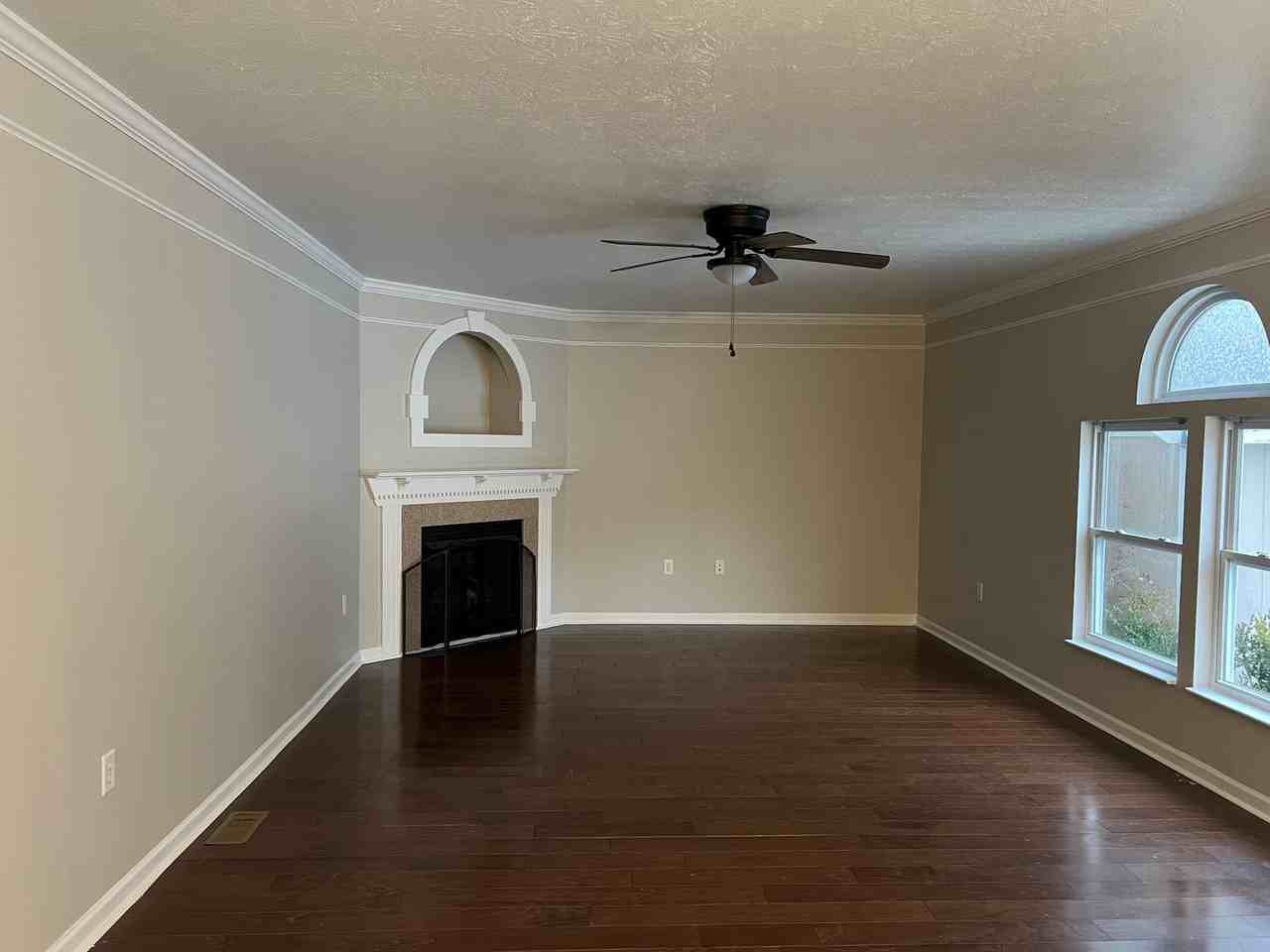 212 Macduff Ct - Photo 3 of 18