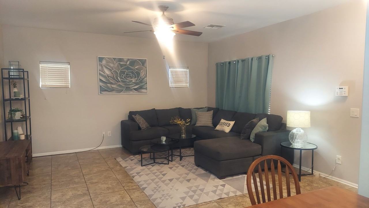 943 S Sabino Dr - Photo 3 of 19