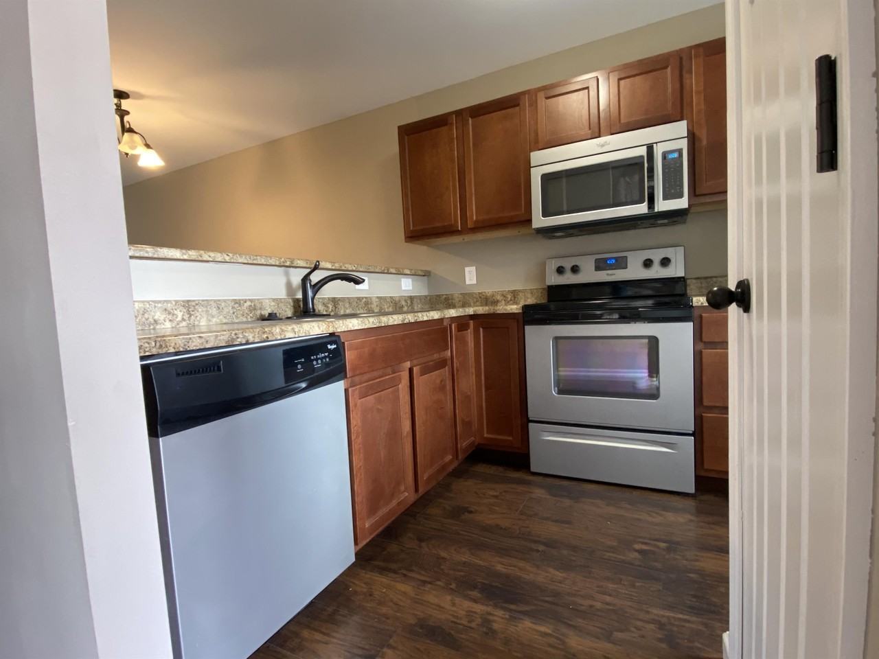 Trails Edge-BLD 2 - Photo 2 of 17