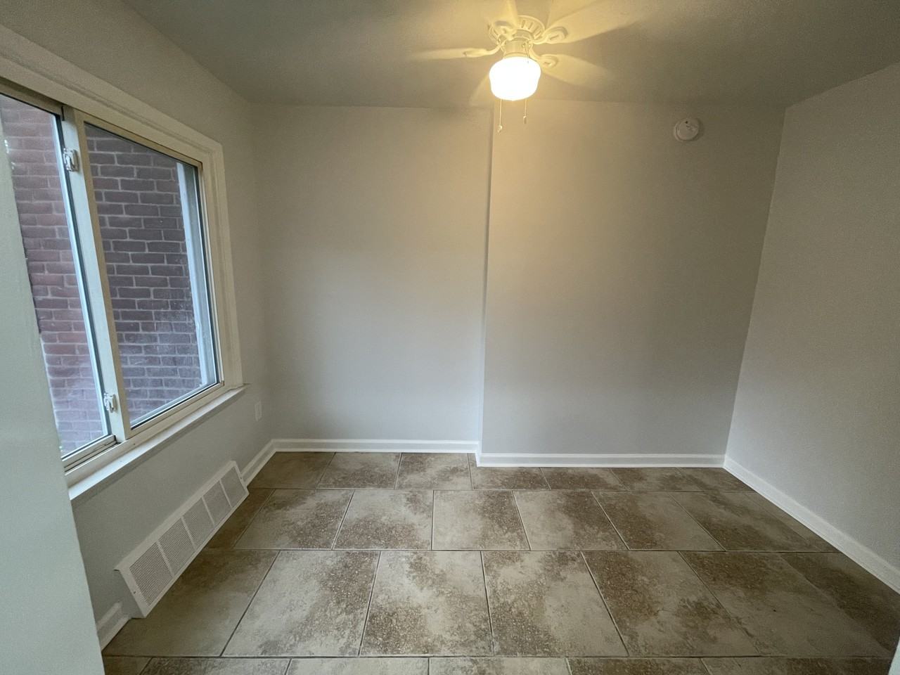 Martin Luther King Junior Boulevard South - Photo 3 of 18