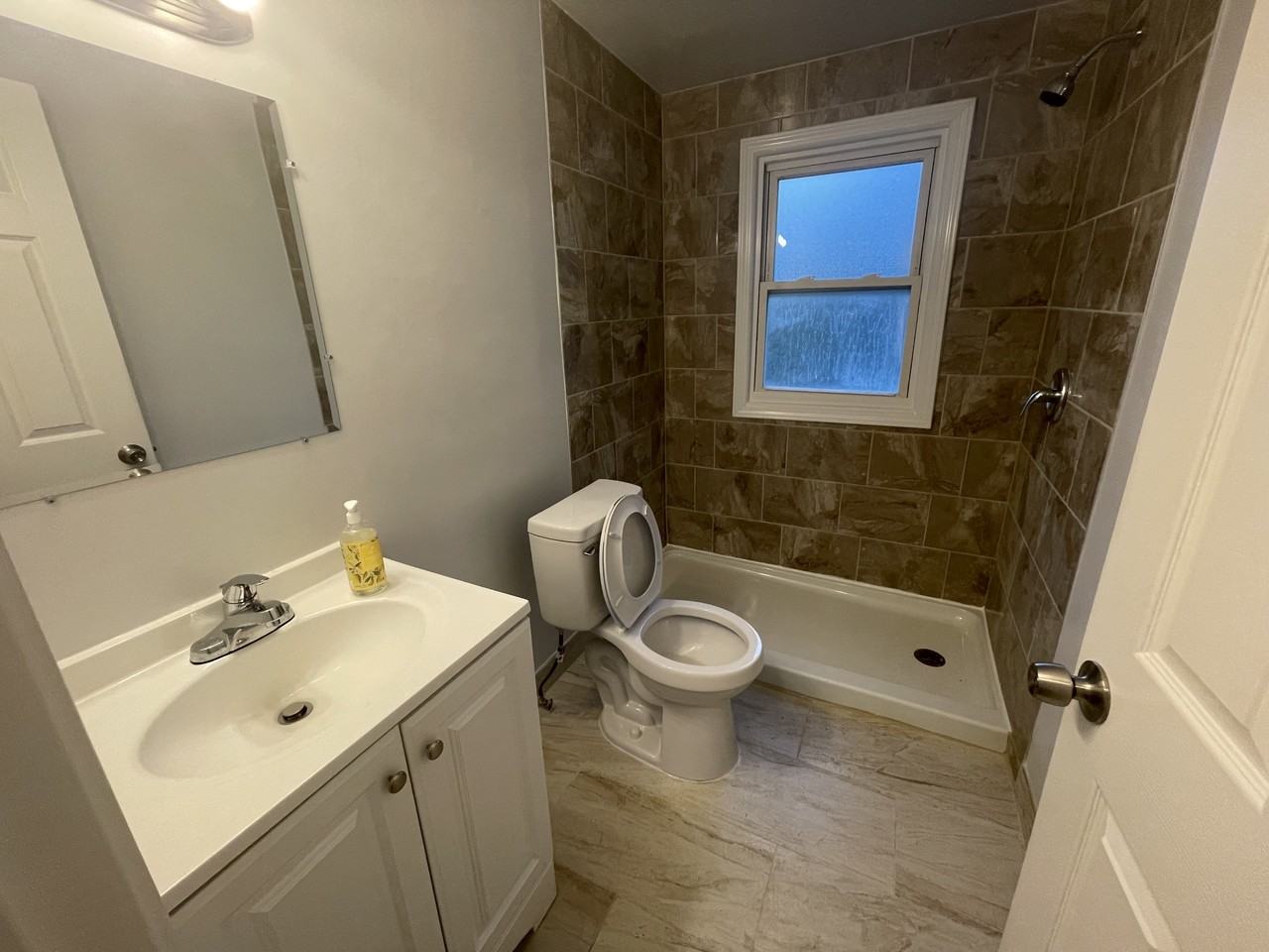 Martin Luther King Junior Boulevard South - Photo 5 of 18