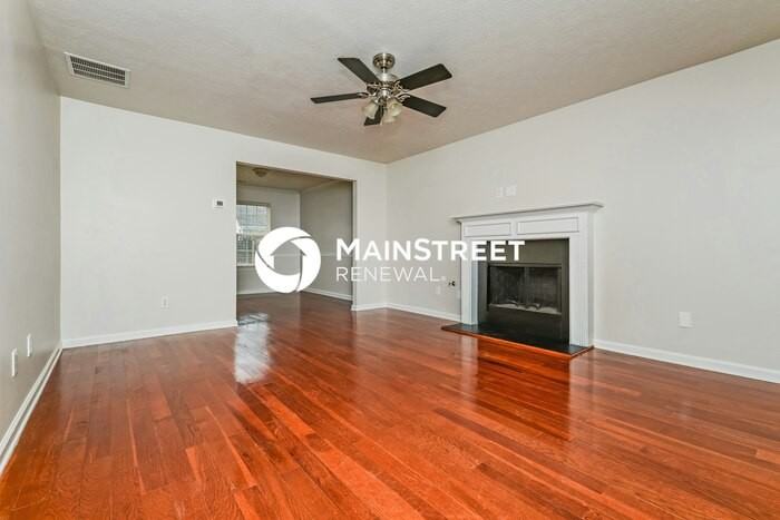 5445 Yellow Pine Dr - Photo 2 of 17