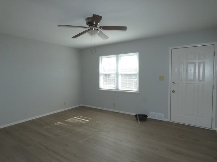 3606 Ne 72nd St - Photo 2 of 13