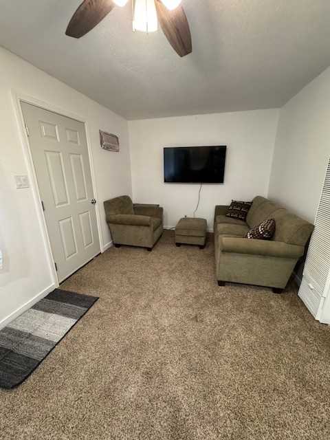 202 S Park Ave #212 - Photo 5 of 10