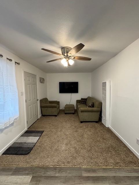 202 S Park Ave #212 - Photo 7 of 10