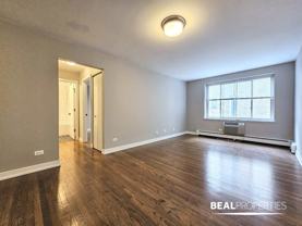 528 W Oakdale Ave #527 - Photo 1 of 1