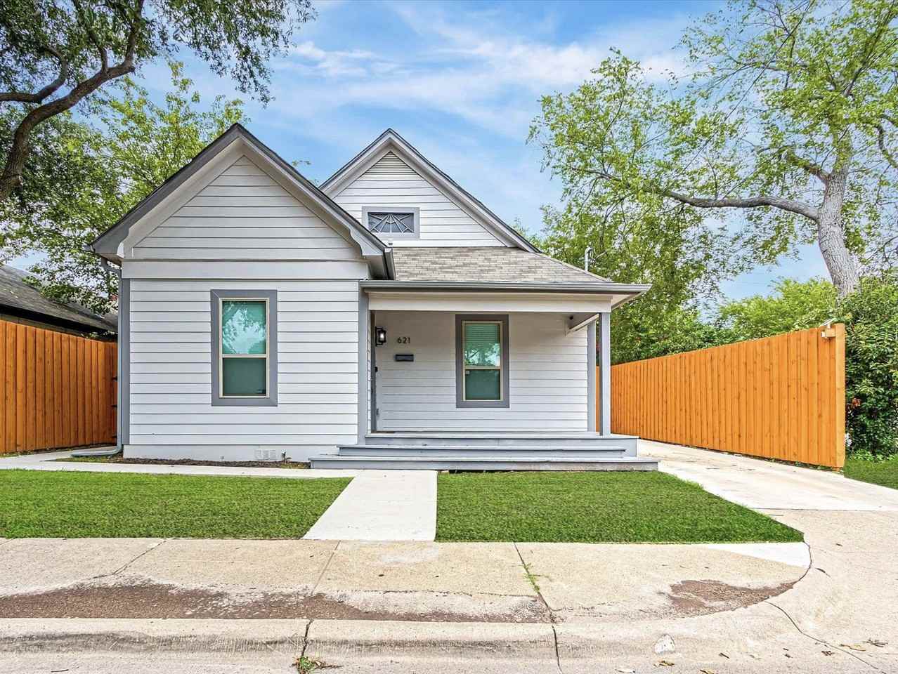 621 Centre St #NA - Photo 2 of 31