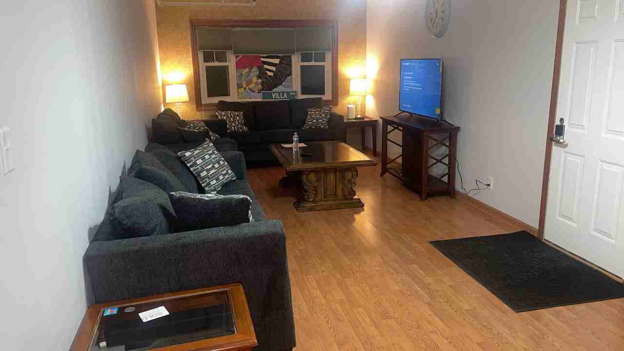 1330 S Villa Ave #NA - Photo 3 of 18