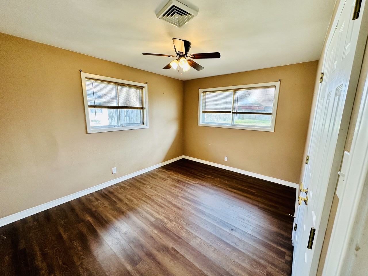 1500 Roselawn Ave #NA - Photo 2 of 11