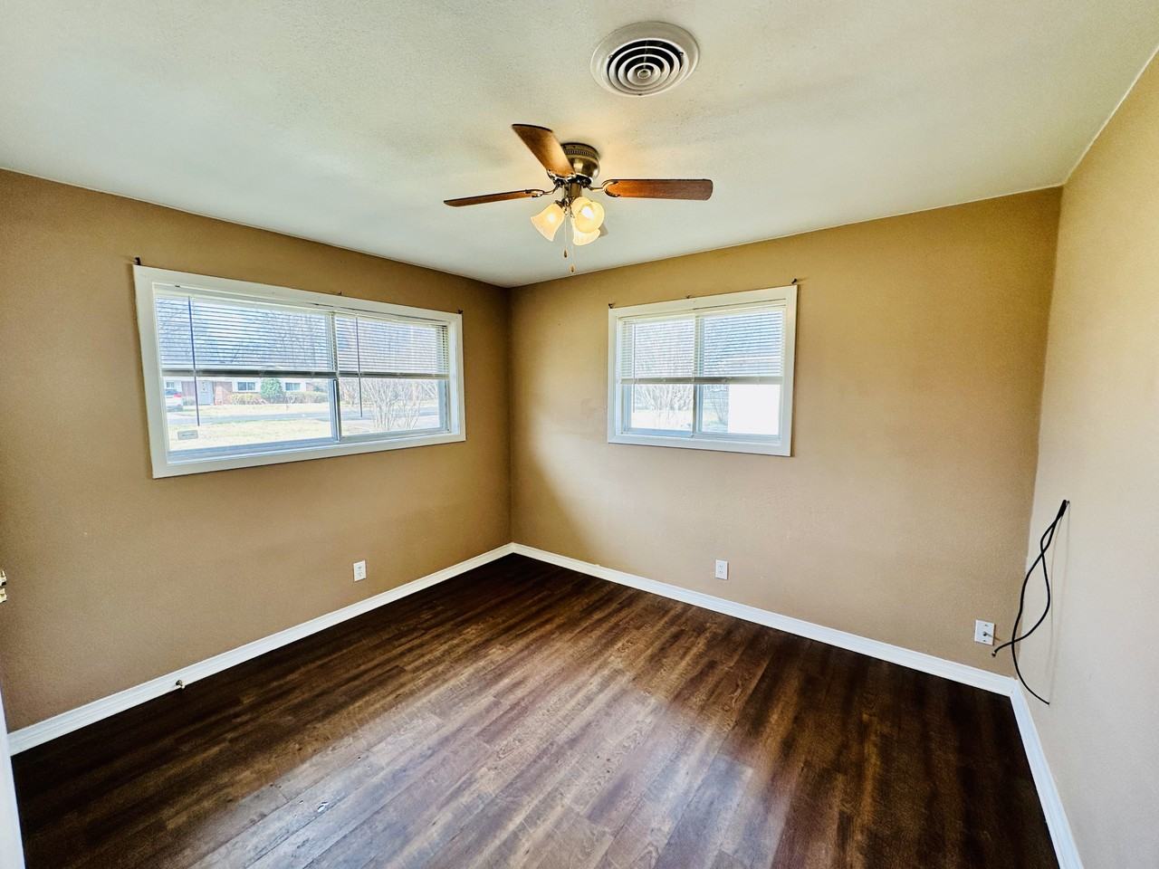 1500 Roselawn Ave #NA - Photo 3 of 11