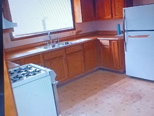 840 S 7th Ave #NA - Photo 2 of 4