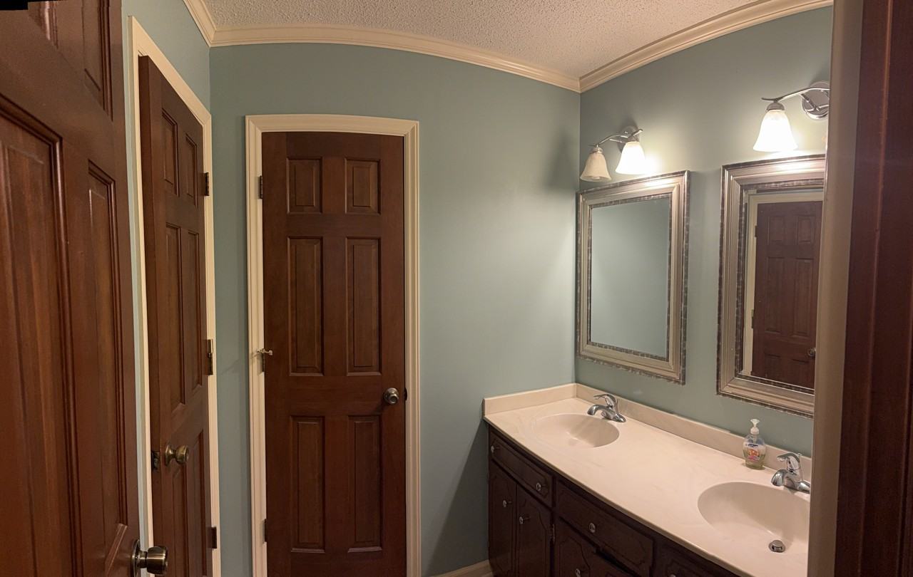 1577 Arden Dr #NA - Photo 6 of 17