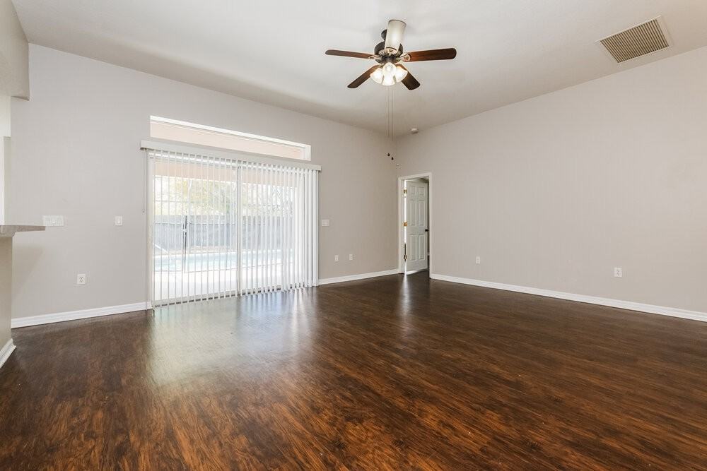 2415 Pine Chase Cir - Photo 5 of 16