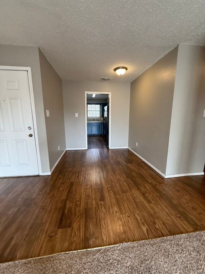 Aspen Grove Apartments - Photo 6 of 11