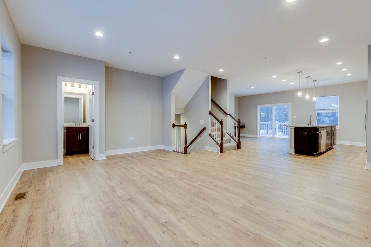 5003 Stefano Dr - Photo 3 of 46
